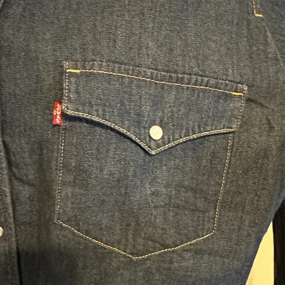 Levi's Indigo Denim Button Down Shirt - Picture 3 of 4